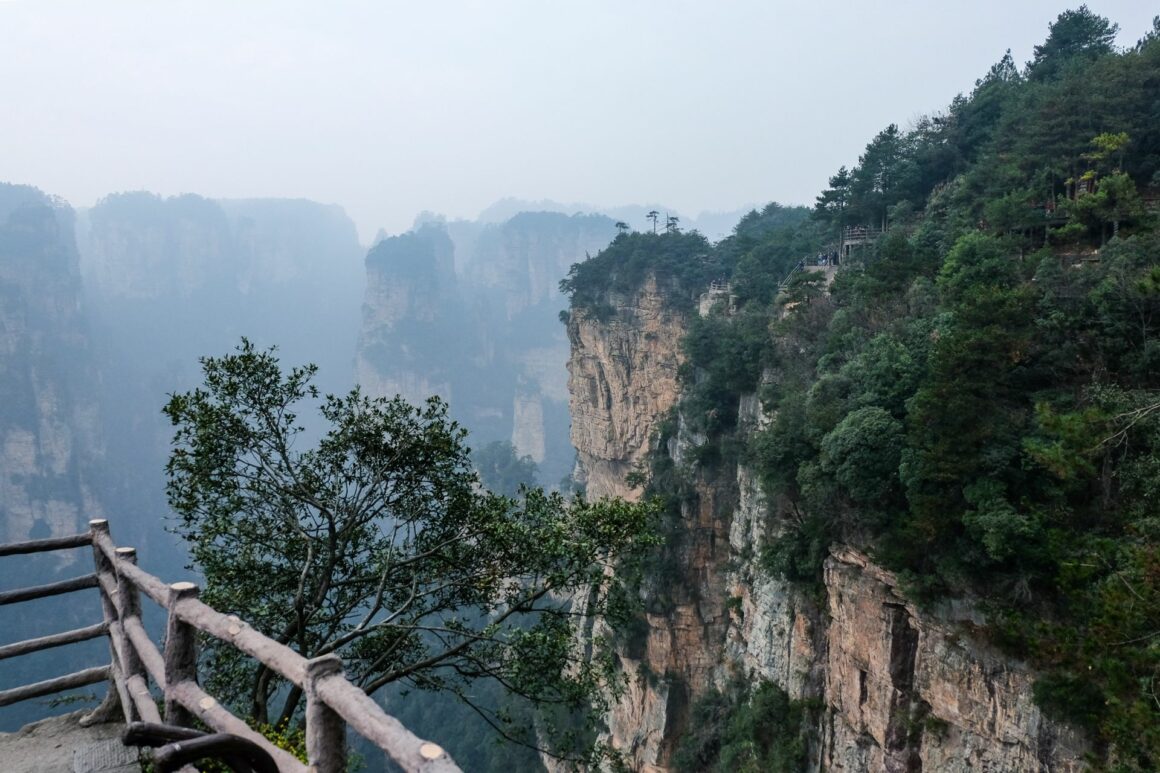 Zhangjiajie An Individual Travelguide To China S Avatar Mountains