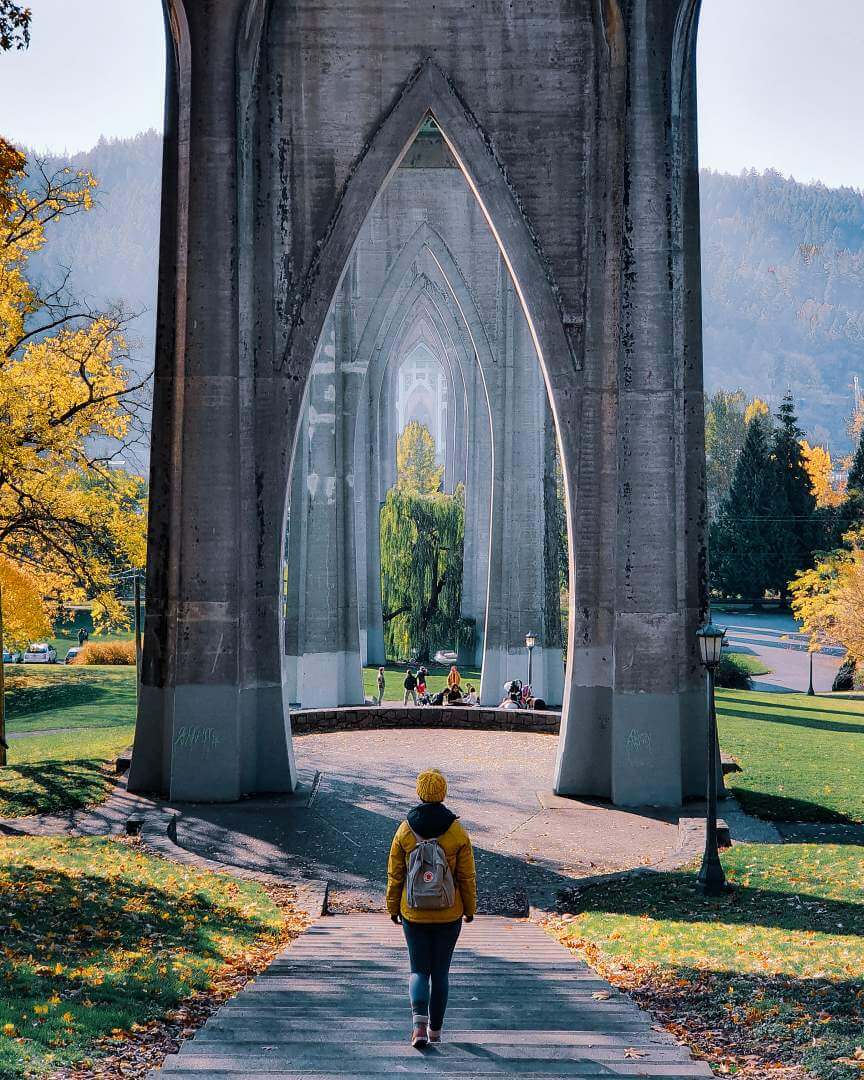 Herbst im Cathedral Park, Portland, Oregon